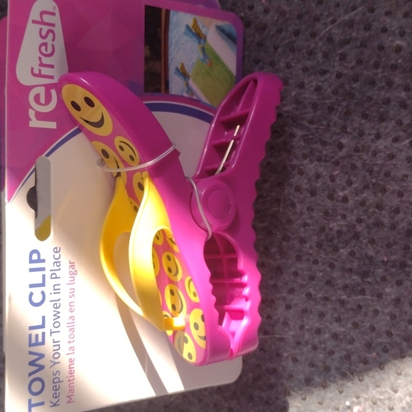🏖️ Towel Clips! - Picture 4 of 4